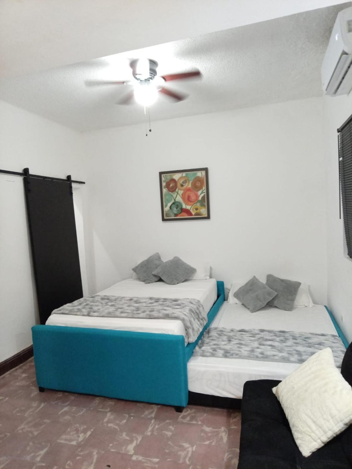 Dgm Lofts Mty Mn 960 F Centro Cerca De Todo Apartman Monterrey Kültér fotó